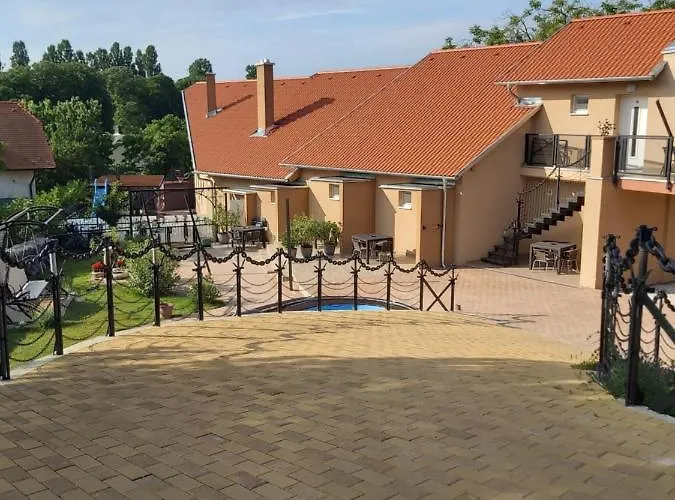 Romai * باداتشونيتوماي